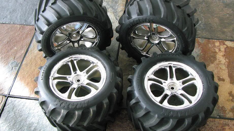 e maxx wheels